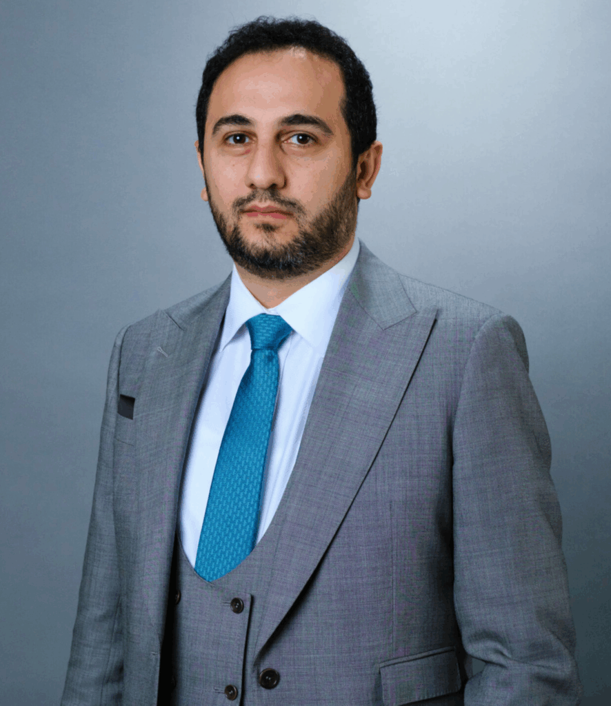 Headshot-Khachatryan-Isahak-adjusted-886x1024-1